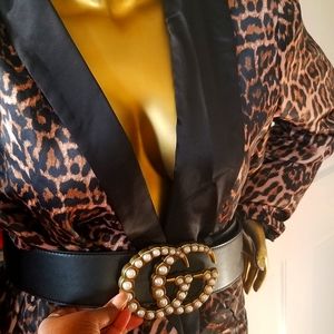 Satin leopard blazer